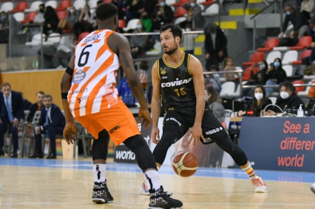Llyis Costa fue el mejor jugador de los nazaríes (MÓNICA ARCAY / BÁSQUET CORUÑA)