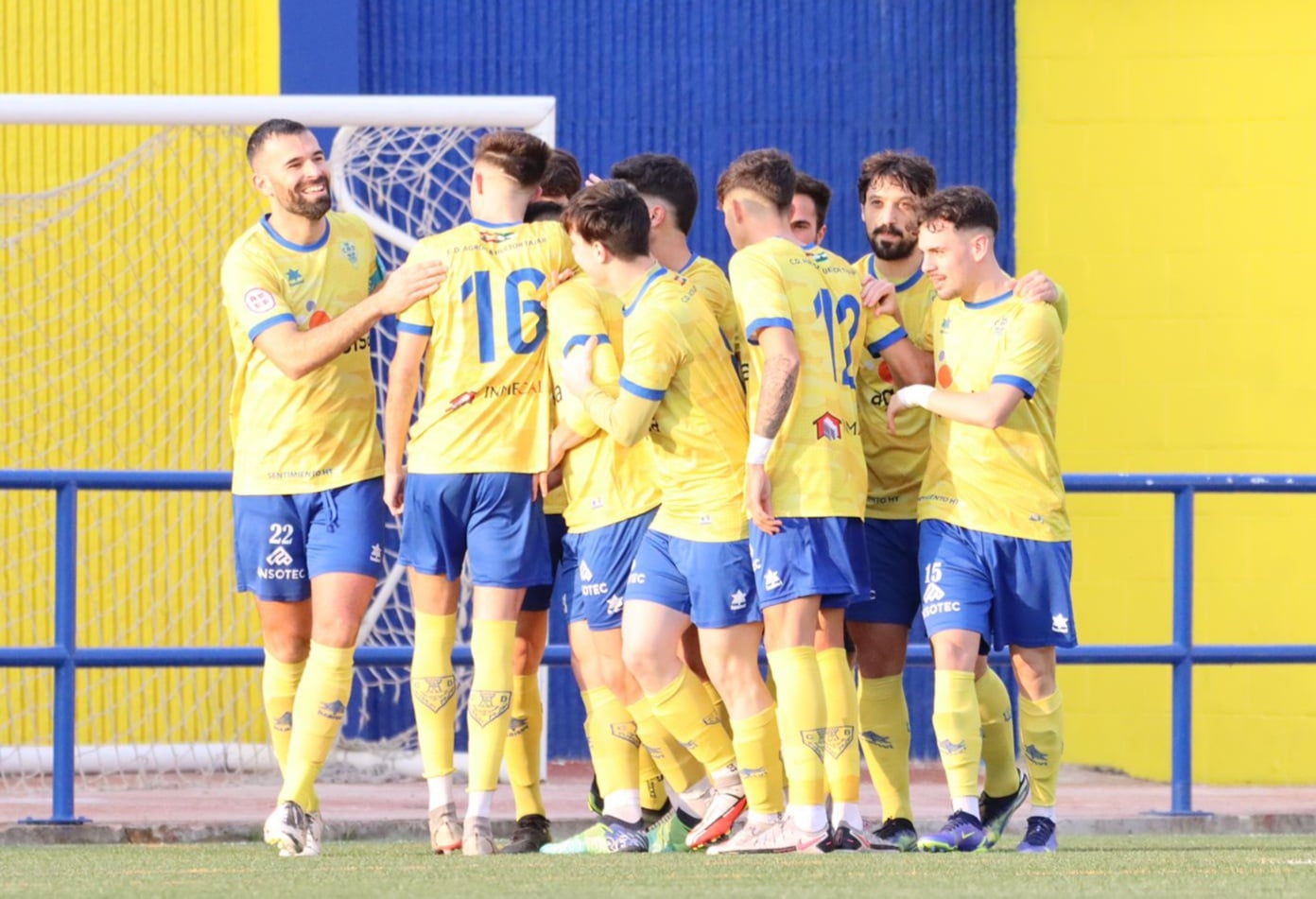 El Agroisa Huétor Tájar ganó su último partido en casa ante el Real Jaén (JOSÉ ANDRÉS PÉREZ)