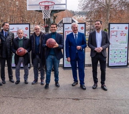 Presentación de las actividades deportivas paralelas a la Copa del Rey de Baloncesto (AYUNTAMIENTO DE GRANADA) Presentación de las actividades deportivas paralelas a la Copa del Rey de Baloncesto (AYUNTAMIENTO DE GRANADA)