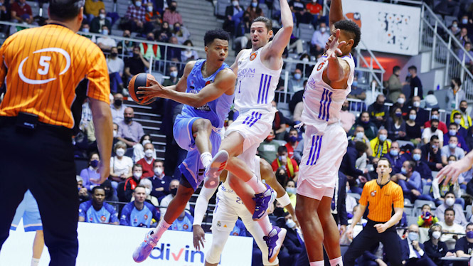 El Real Madrid derrotó a Río Breogan (ACB PHOTOS / EMILIO COBOS)