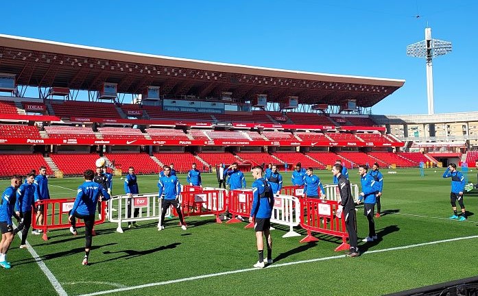 El Granada afronta ante el Villarreal la primera de sus ocho finales que le quedan en casa (FRAN CALVO)