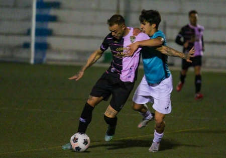 Dani Benítez ya ha debutado en el Arenas de Armilla (JORGE LOZANO) Dani Benítez ya ha debutado en el Arenas de Armilla (JORGE LOZANO)