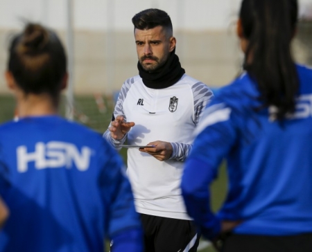Roger Lamesa, entrenador del Granada Femenino (GCF) Roger Lamesa, entrenador del Granada Femenino (GCF)
