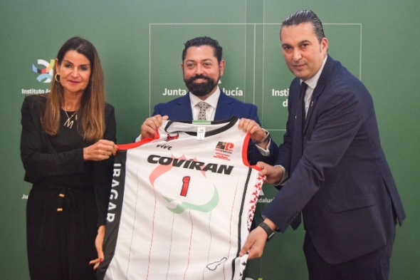 Presentación de la camiseta que lucirán en la Copa Princesa (Fundacion-CBG) 