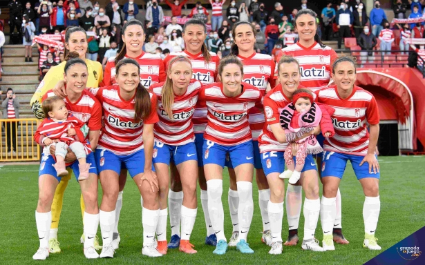 Once inicial del Granada Femenino contra el Alhama (JOSÉ M. BALDOMERO)
