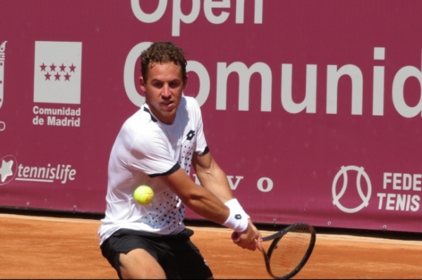 Imagen del partido de Roberto Carballés (FEDERACIÓN DE TENIS DE MADRID) Imagen del partido de Roberto Carballés (FEDERACIÓN DE TENIS DE MADRID)