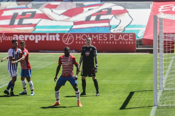 El Recreativo de Granada volverá a, jugar en Los Cármenes (JOSÉ M. BALDOMERO) 