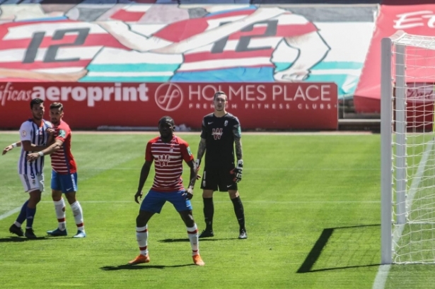 El Recreativo de Granada volverá a, jugar en Los Cármenes (JOSÉ M. BALDOMERO) El Recreativo de Granada volverá a, jugar en Los Cármenes (JOSÉ M. BALDOMERO)