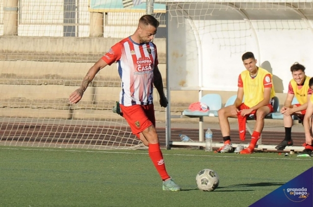 El Arenas de Armilla quiere celebrar el ascenso (JOSÉ M. BALDOMERO) El Arenas de Armilla quiere celebrar el ascenso (JOSÉ M. BALDOMERO)