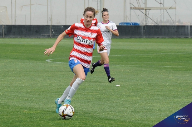 Lauri fue la máxima goleadora y segunda mayor asistente del Granada Femenino en la temporada 2021/22 (JOSÉ M. BALDOMERO) Lauri fue la máxima goleadora y segunda mayor asistente del Granada Femenino en la temporada 2021/22 (JOSÉ M. BALDOMERO)