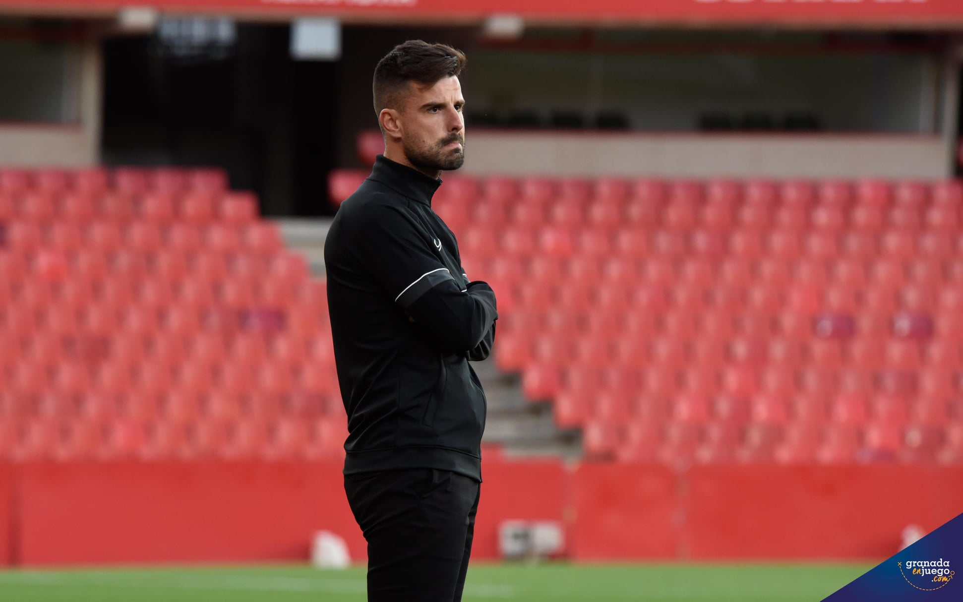 Roger Lamesa, en el partido del Granada Femenino ante el Alhama en `Los Cármenes` (JOSÉ M. BALDOMERO)