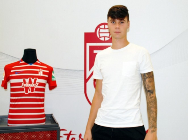 Sergio Barcia se marcha del Granada CF (GRANADA CF) Sergio Barcia se marcha del Granada CF (GRANADA CF)