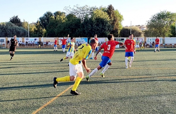 El Cúllar Vega CF eliminó al CD Navas en 1/16 de final (CÚLLAR VEGA CF) El Cúllar Vega CF eliminó al CD Navas en 1/16 de final (CÚLLAR VEGA CF)
