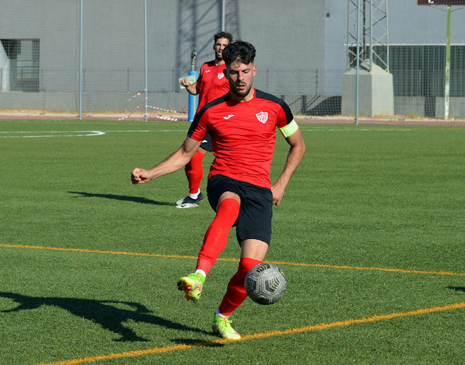 El Cubillas no está teniendo un buen inicio de liga (J. PALMA / ARCHIVO)