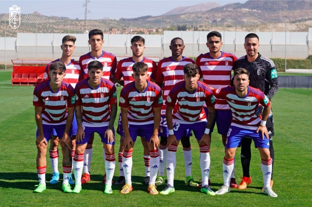 El Recreativo Granada ha perdido su primer partido (GRANADA CF) El Recreativo Granada ha perdido su primer partido (GRANADA CF)