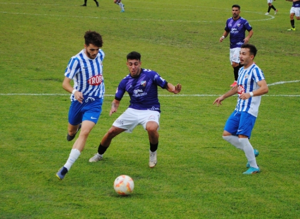 El local Talavera fue de los jugadores más incisivos (SEMANARIO MUCHO DEPORTE) El local Talavera fue de los jugadores más incisivos (SEMANARIO MUCHO DEPORTE)