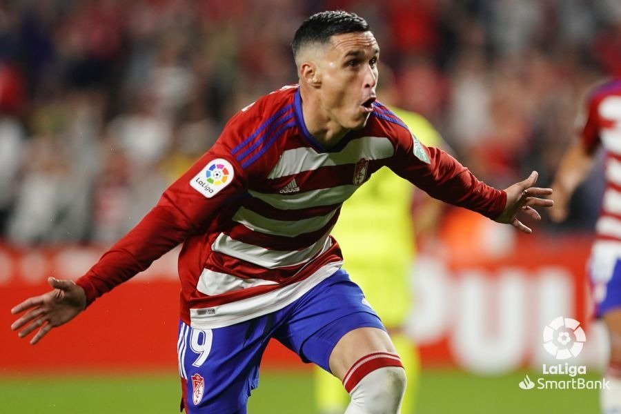 Callejón celebra su gol anotado frente al Sporting (LALIGA)