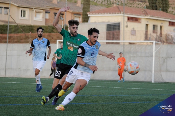 El Arenas de Armilla recibe este sábado al Huracán de Melilla (JOSÉ M. BALDOMERO) El Arenas de Armilla recibe este sábado al Huracán de Melilla (JOSÉ M. BALDOMERO)