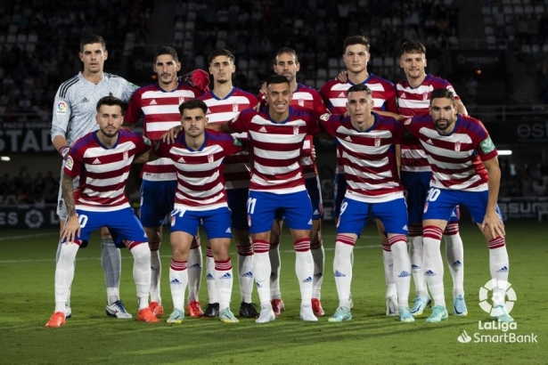 Once inicial del Granada ante el Cartagena (LALIGA)