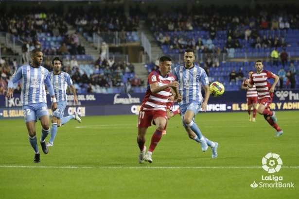 Lance del encuentro celebrado en `La Rosaleda` (LALIGA)