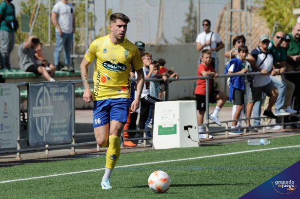 El CD Huétor Tájar se perfila como favorito para el derbi ante el CF Motril (J. M. BALDOMERO) El CD Huétor Tájar se perfila como favorito para el derbi ante el CF Motril (J. M. BALDOMERO)