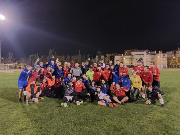 Foto de familia tras el encuentro (GRANADA CF) Foto de familia tras el encuentro (GRANADA CF)