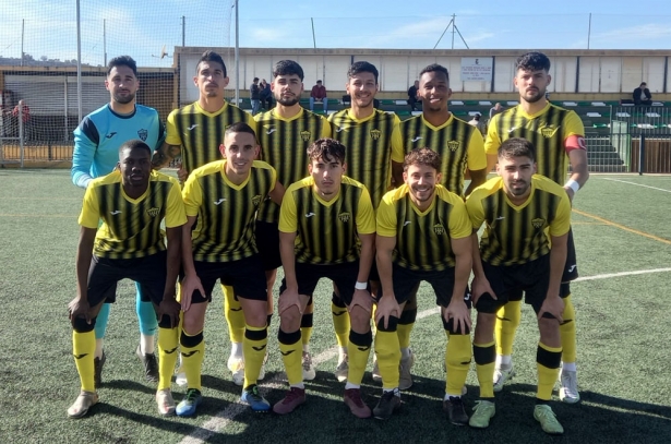Once inicial del FC Cubillas en el encuentro ante el CD Casabermeja Once inicial del FC Cubillas en el encuentro ante el CD Casabermeja