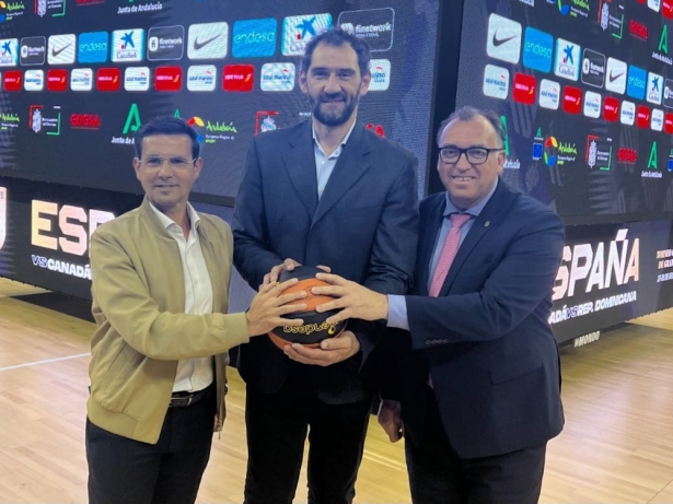 Presentación del torneo de baloncesto Ciudad de Granada (AYUNTAMIENTO GRANADA) Presentación del torneo de baloncesto Ciudad de Granada (AYUNTAMIENTO GRANADA)