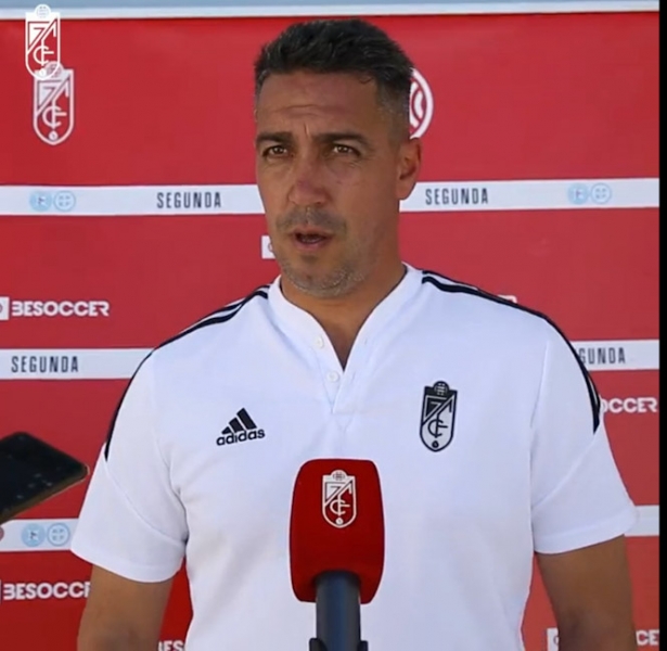 El técnico del Recreativo Granada, Juan Antonio Milla (GRANADA CF) El técnico del Recreativo Granada, Juan Antonio Milla (GRANADA CF)