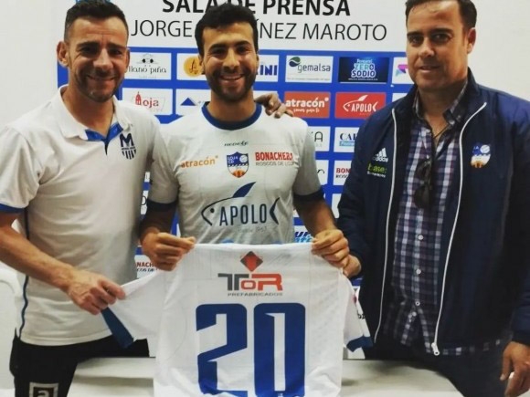 Diego Gámiz -en el centro- junto a `Rufo` Montoro y Christian Alba (LOJA CD) Diego Gámiz -en el centro- junto a `Rufo` Montoro y Christian Alba (LOJA CD)