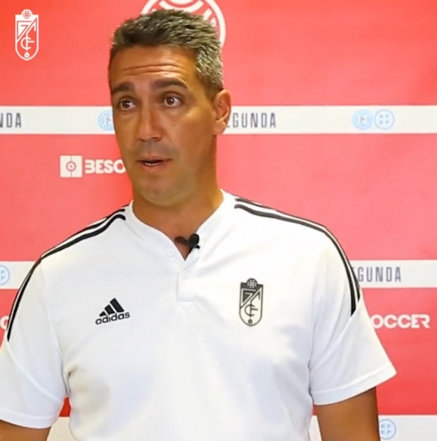 El técnico del Recreativo, Juan Antonio Milla (GRANADA CF) El técnico del Recreativo, Juan Antonio Milla (GRANADA CF)