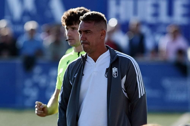 El técnico del filial, Juan Antonio Milla (LOF) El técnico del filial, Juan Antonio Milla (LOF)