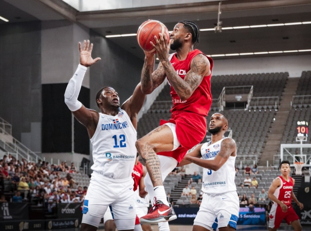 República Dominicana venció a Canadá (DAVID TORRES)