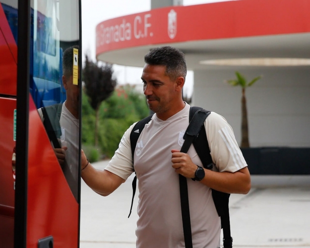 El entrenador del Recreativo Granada, Juan Antonio Milla (GRANADA CF) El entrenador del Recreativo Granada, Juan Antonio Milla (GRANADA CF)