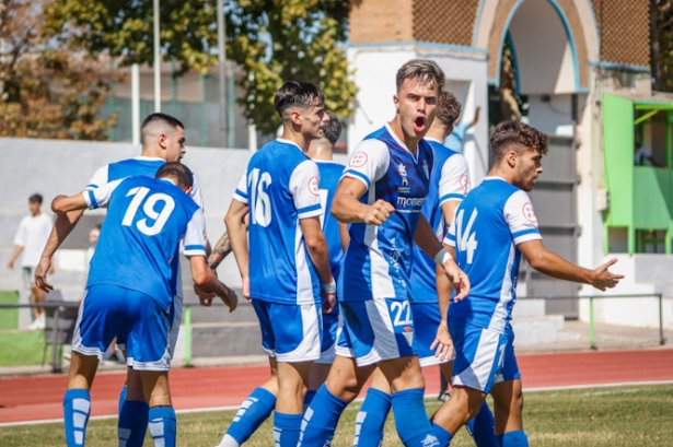 La UD Maracena celebra el gol (DAVID TORRES)
