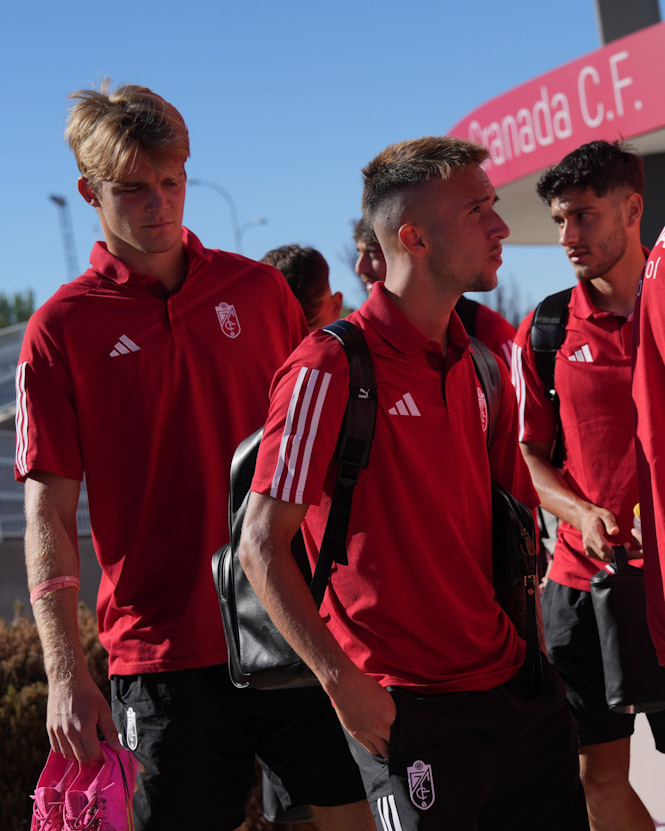 El filial pone rumbo a Córdoba (GRANADA CF)