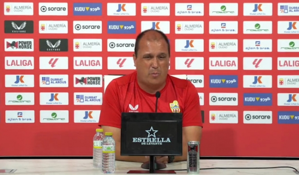 Rueda de prensa de Alberto Lasarte (UD ALMERÍA) Rueda de prensa de Alberto Lasarte (UD ALMERÍA)