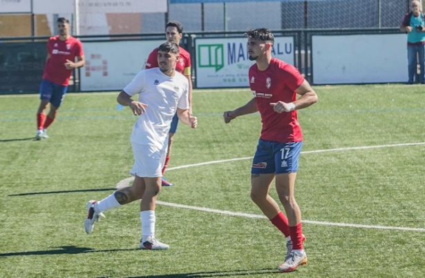 Lance del partido entre Churriana y Benalgabón Lance del partido entre Churriana y Benalgabón