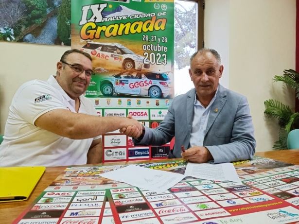 Arturo Pleguezuelos y Francisco Abril tras la firma del convenio (RALLY CIUDAD DE GRANADA) Arturo Pleguezuelos y Francisco Abril tras la firma del convenio (RALLY CIUDAD DE GRANADA)