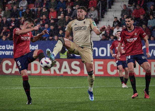 Miguel Rubio fue el más destacado del Granada CF (LOF) Miguel Rubio fue el más destacado del Granada CF (LOF)