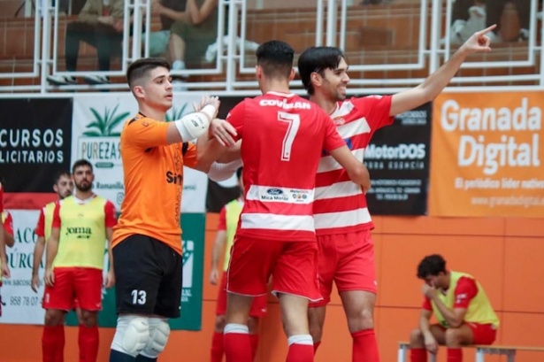 El Sima Granada quiere su primer triunfo a domicilio (CRISTIAN FERNÁNDEZ) El Sima Granada quiere su primer triunfo a domicilio (CRISTIAN FERNÁNDEZ)