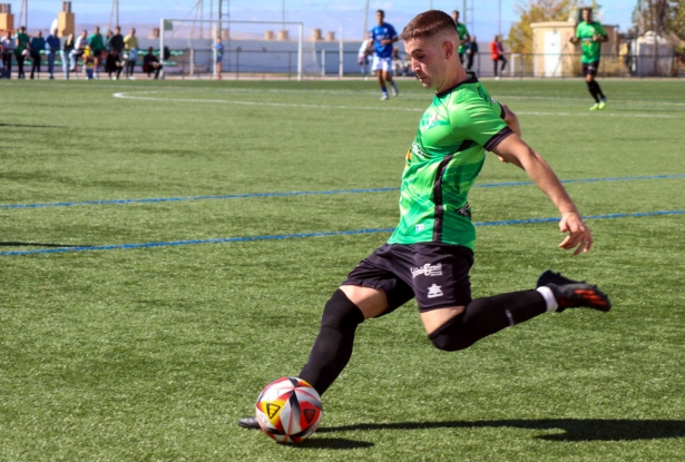 El CD Huétor Vega se desplaza este domingo al campo del At. Mancha Real (CRISTIAN FERNÁNDEZ) El CD Huétor Vega se desplaza este domingo al campo del At. Mancha Real (CRISTIAN FERNÁNDEZ)