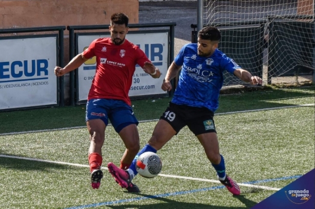 El Churriana CF cayó ante el Atlético Porcuna (JOSÉ M. BALDOMERO) 