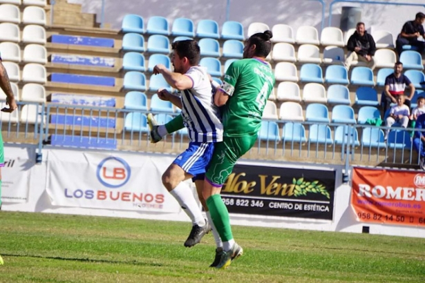 El CF Motril perdió ante el Atlético Mancha Real (CF MOTRIL) El CF Motril perdió ante el Atlético Mancha Real (CF MOTRIL)