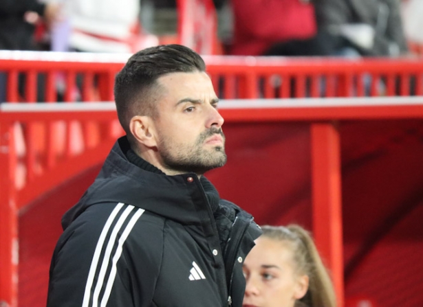 El entrenador del Granada CF Femenino, Roger Lamesa (CRISTIAN FERNÁNDEZ) El entrenador del Granada CF Femenino, Roger Lamesa (CRISTIAN FERNÁNDEZ)