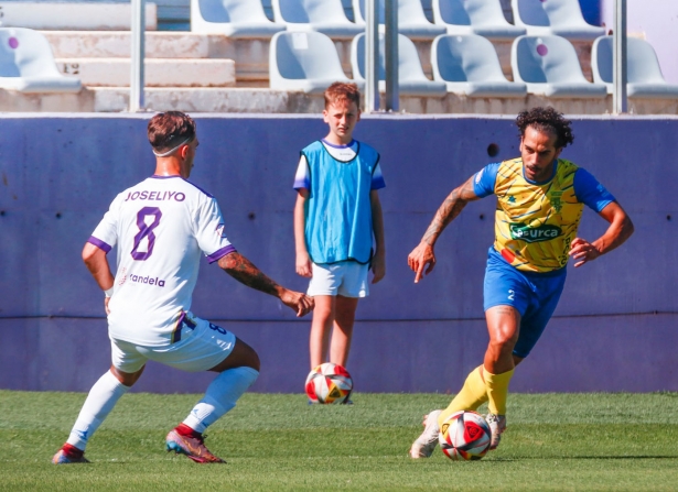 El CD Huétor Tájar visita este domingo al Poli Almería (DAVID TORRES) El CD Huétor Tájar visita este domingo al Poli Almería (DAVID TORRES)