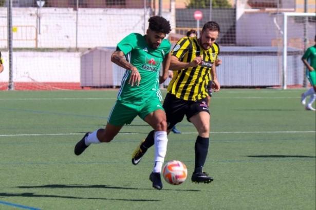 El Atarfe Industrial busca su tercer triunfo consecutivo (CRISTIAN FERNÁNDEZ) El Atarfe Industrial busca su tercer triunfo consecutivo (CRISTIAN FERNÁNDEZ)