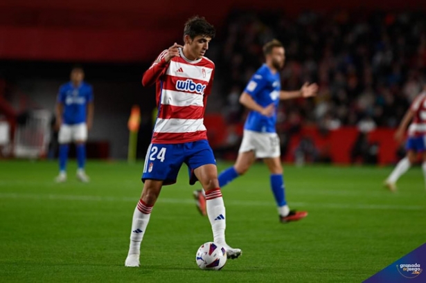 Gonzalo Villar durante el partido ante el Getafe (JOSÉ M. BALDOMERO) Gonzalo Villar durante el partido ante el Getafe (JOSÉ M. BALDOMERO)