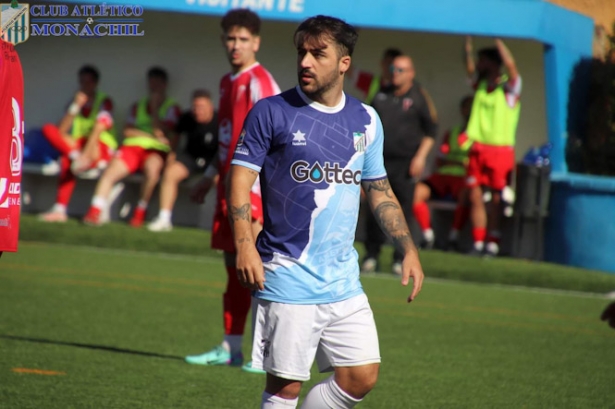 El Atlético Monachil busca sorprender al líder (MANU LÓPEZ / ATLÉTICO MONACHIL) El Atlético Monachil busca sorprender al líder (MANU LÓPEZ / ATLÉTICO MONACHIL)
