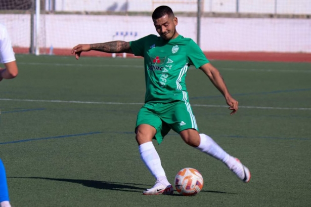 El Atarfe perdió ante el Atlético Porcuna (CRISTIAN FERNÁNDEZ/ARCHIVO) El Atarfe perdió ante el Atlético Porcuna (CRISTIAN FERNÁNDEZ/ARCHIVO)